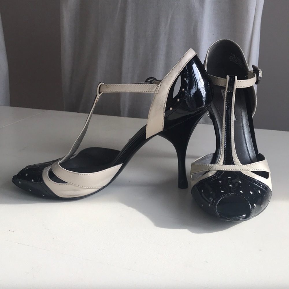 Via Spiga Black and Cream Heels - Picture 2 of 5
